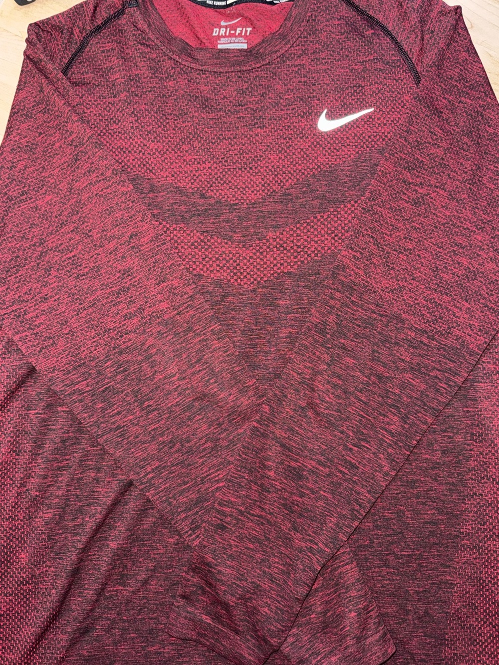 Nike Men’s Long-Sleeve Dri-FIT Pullover - Maroon/Black Heather